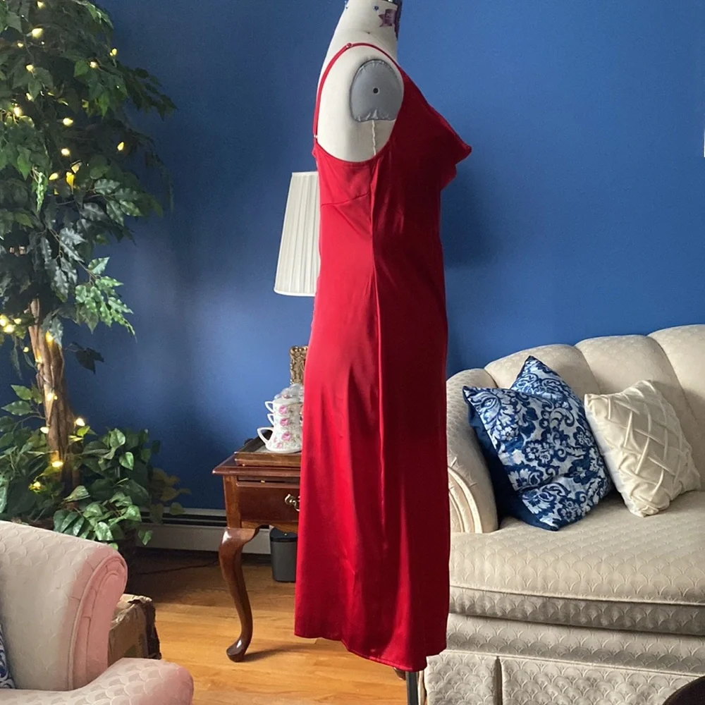 ❤️🤍💙 Red Bias cut slip dress - Picture 2 of 7